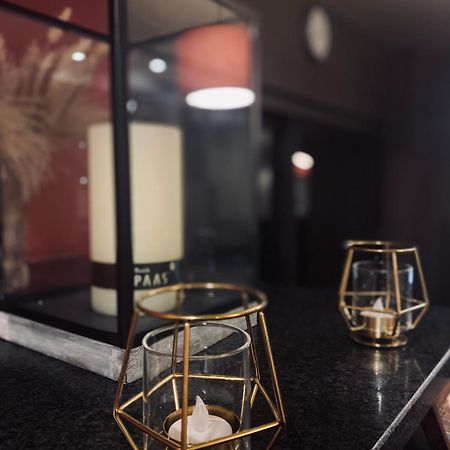 Hotel Bornem Bagian luar foto