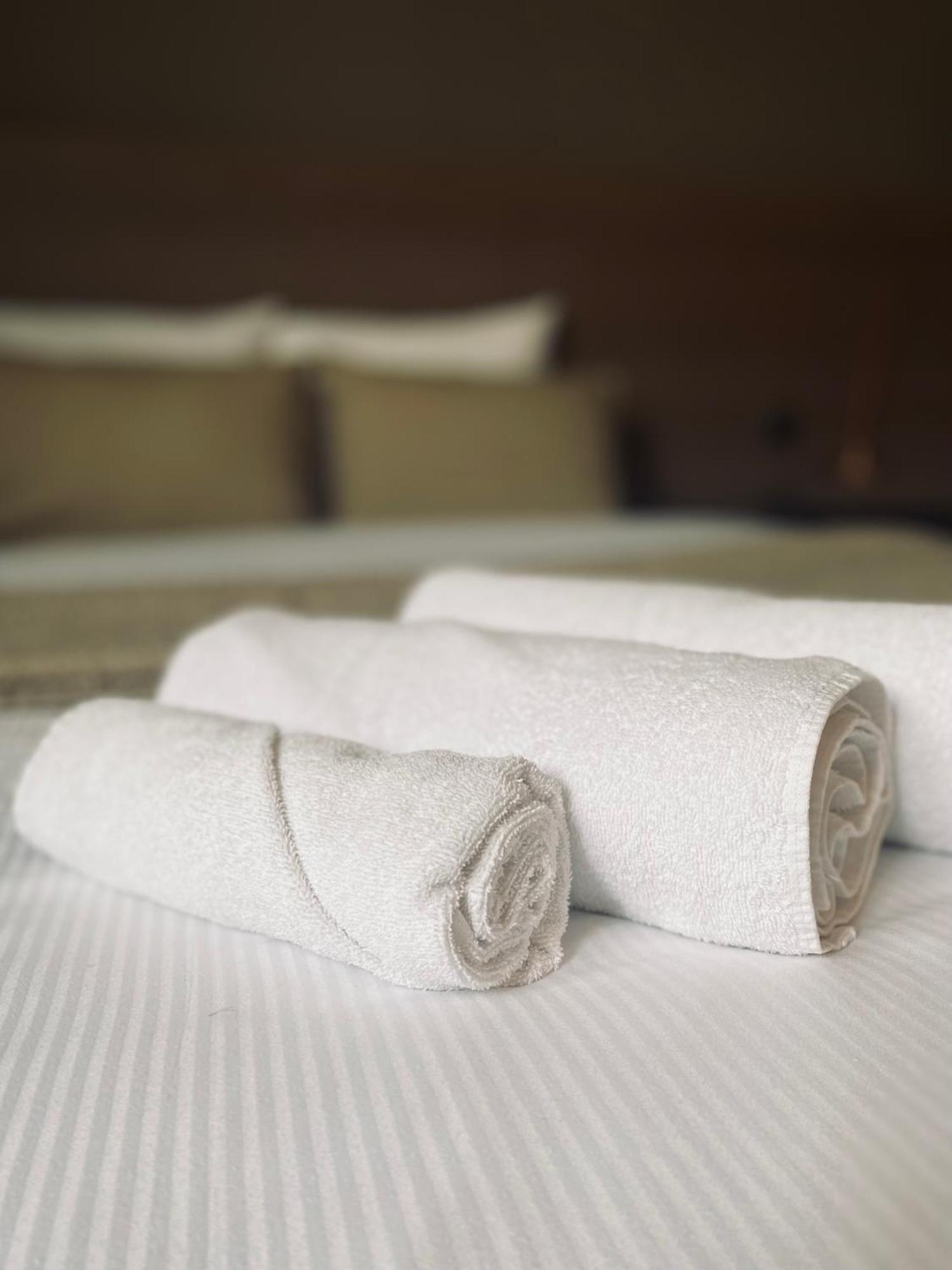 Hotel Bornem Bagian luar foto