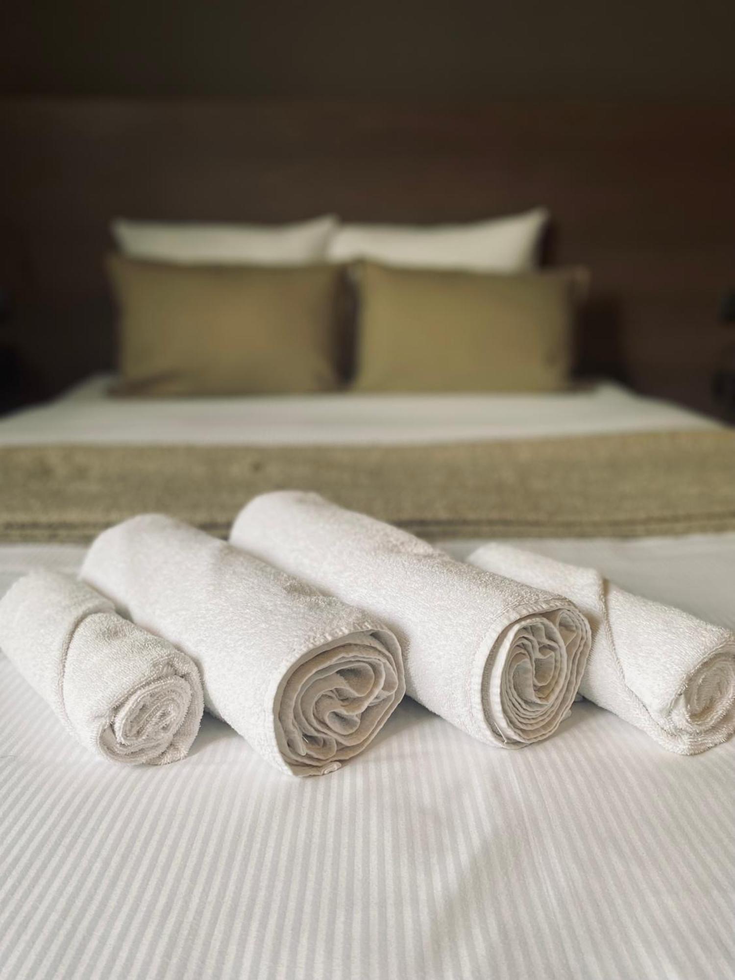 Hotel Bornem Bagian luar foto